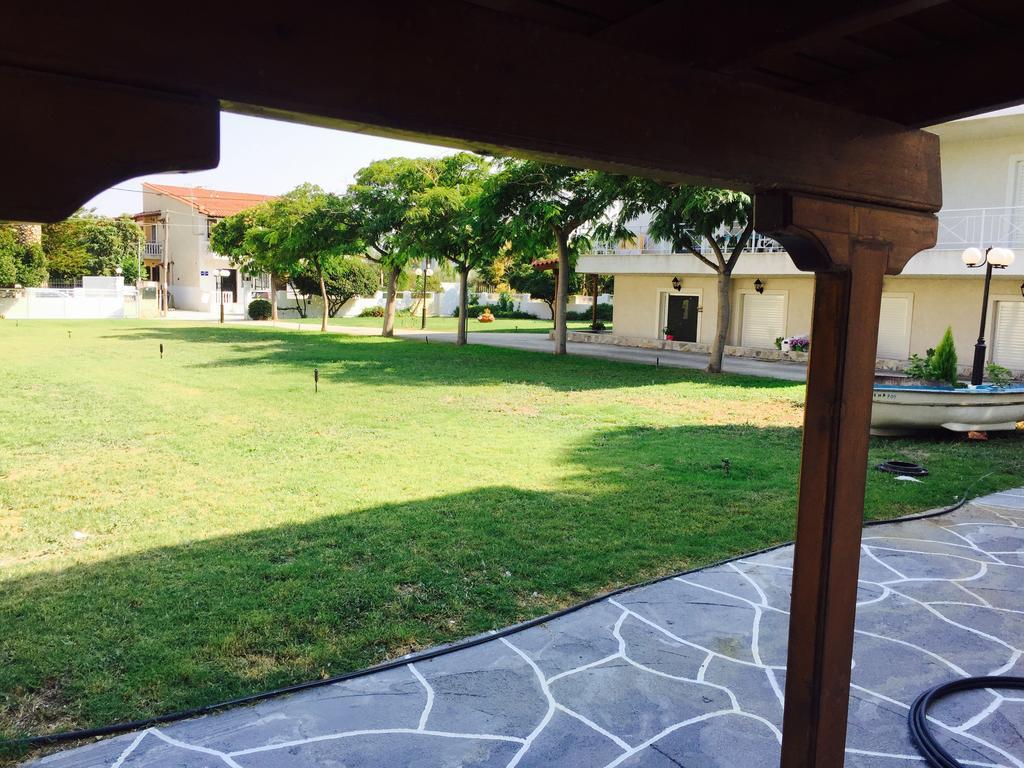 Phoenix Beachside Condos Kokkonion ภายนอก รูปภาพ